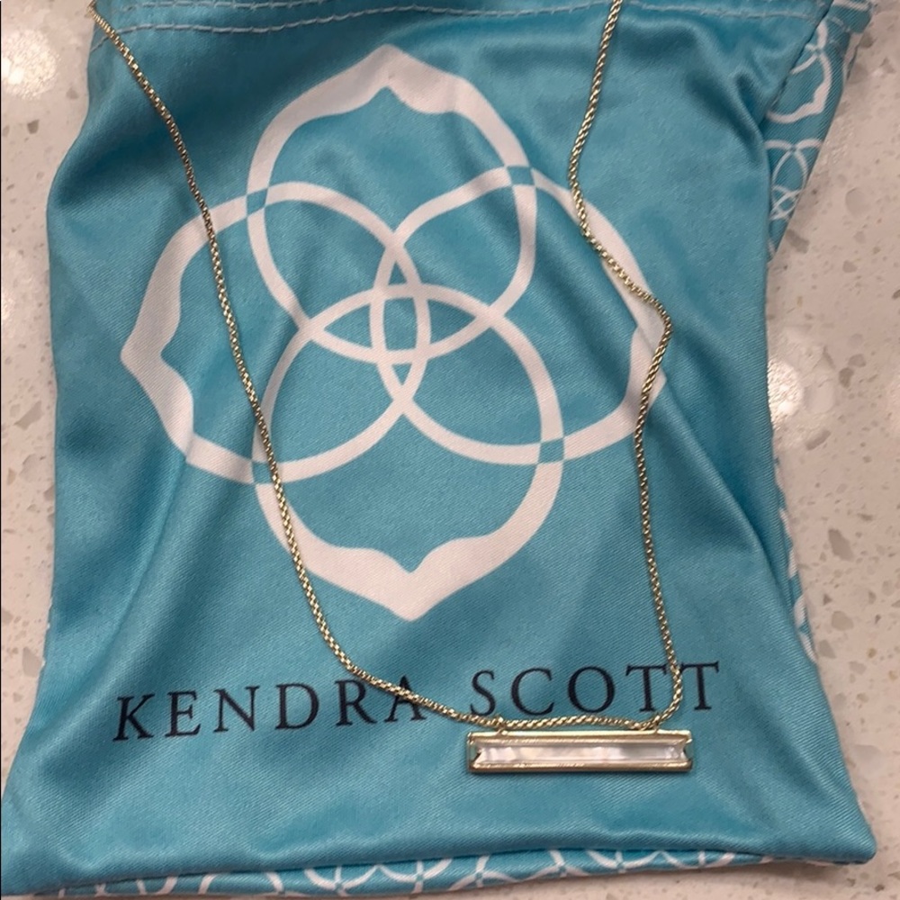Kendra Scott Necklace
